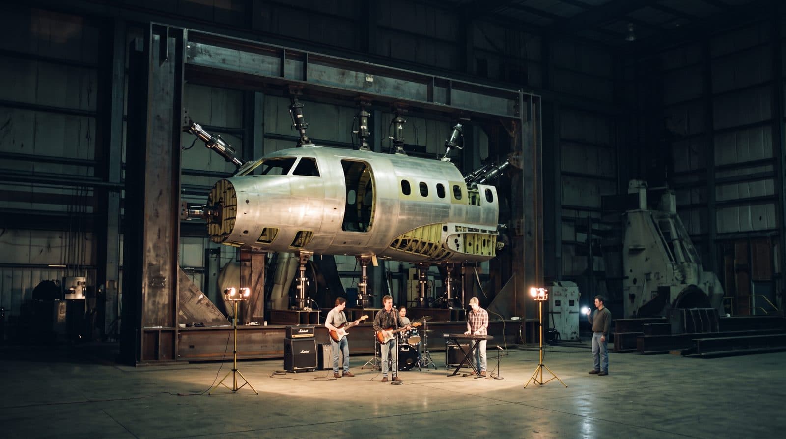 The band in a static test facility